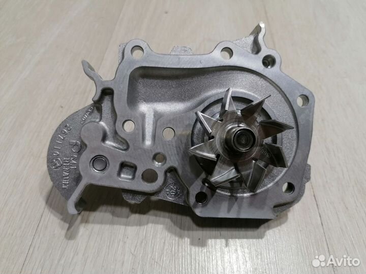 Помпа водяной насос Renault symbol