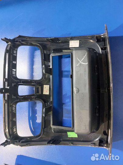 Рамка переходная Рено Логан 2 под магнитолу 1din