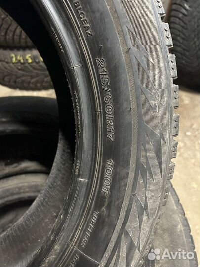 Bridgestone Blizzak Ice 215/60 R17