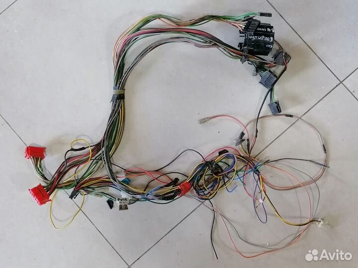 Проводка под торпедо VW Passat B3 1988-1993