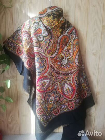 Шарфы и палантины шерсть