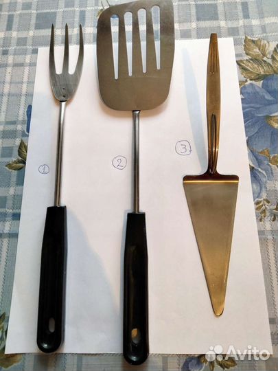 Половники,шумовка и др.кухонные принадлежности