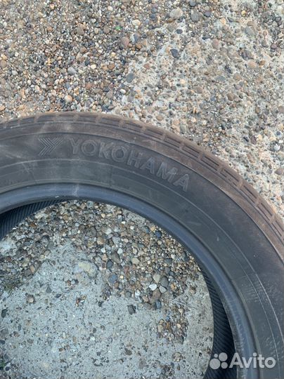 Yokohama BluEarth AE50 215/60 R17