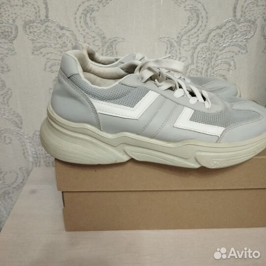 Кроссовки, полуботинки