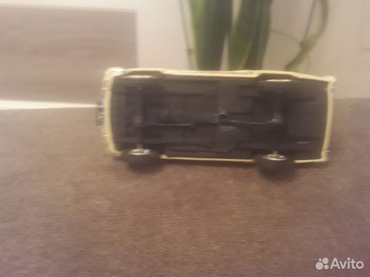 Модель автомобилягаз 22 4на4для Брежнева