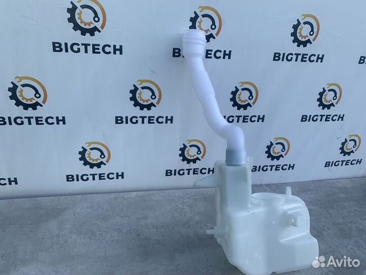 Бачок омывателя Mercedes A1668690620