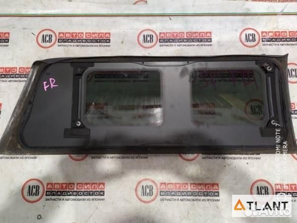 Стекло собачника задняя правая toyota hiace