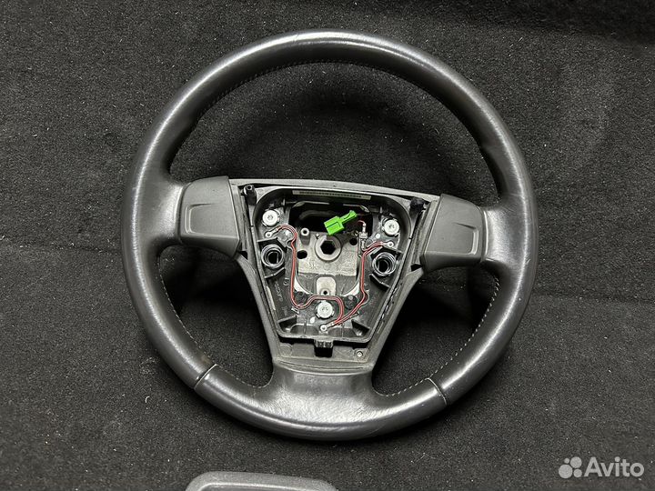 Руль Volvo S40 2004-2012
