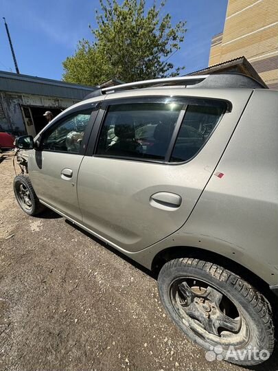 Дверь передняя левая renault sandero stepway 2