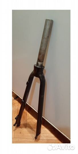 Вилка велосипедная 28 дюймов- (спортивная)