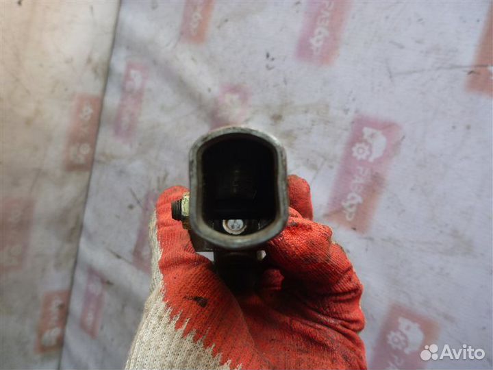 Рулевой карданчик верхний Volkswagen Passat B4 ADY