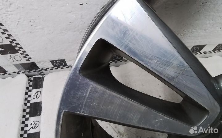 Диск колеса литой LADA Vesta SW Cross R17