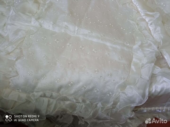 Покрывало на кровать новое