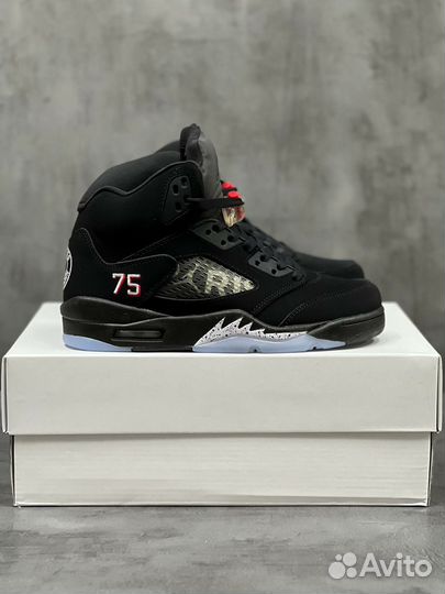 Кроссовки Nike Air Jordan 5