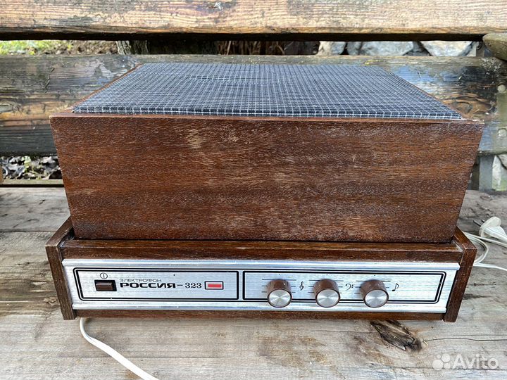 Электрофон Россия-323