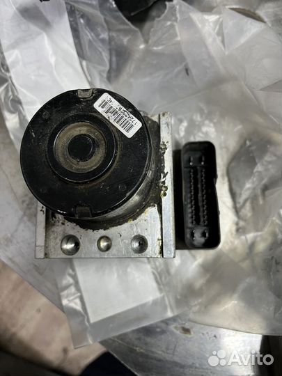 Блок абс mazda 3 bl