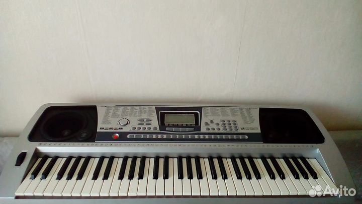 Синтезатор Denn DEK 895