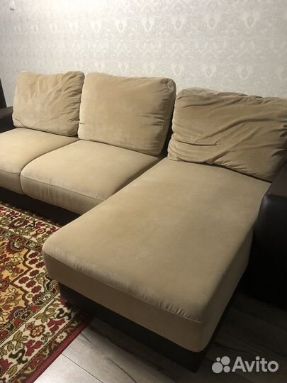 Большой угловой диван
