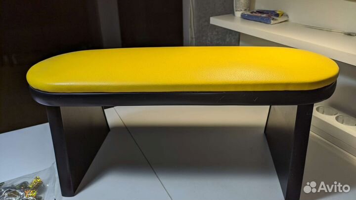 Подставка для рук маникюрная