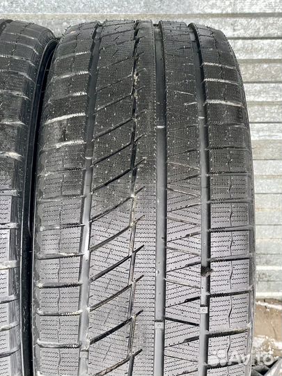 Sailun Ice Blazer Arctic EVO 285/45 R21 113T