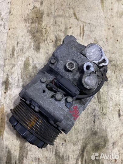 Компрессор кондиционера Mercedes-Benz E-Class W211