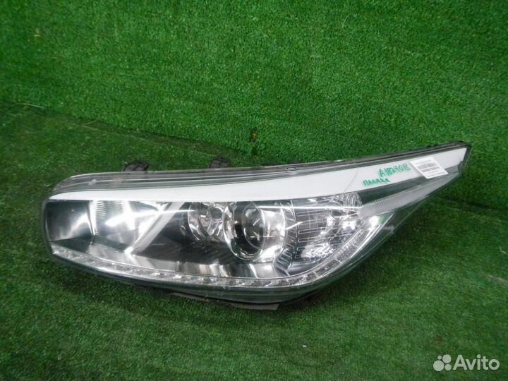 Фара левая Kia Ceed
