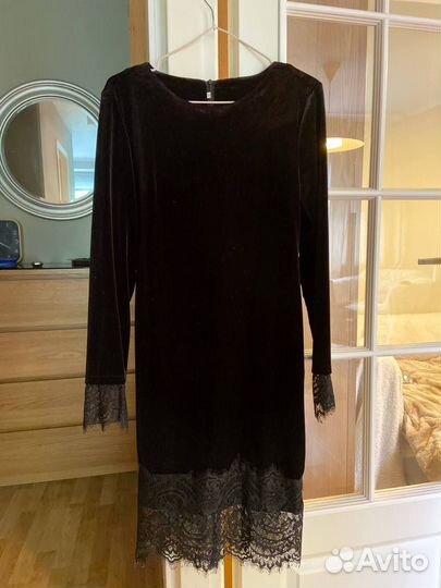 Платье бархатное