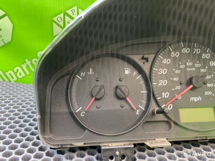 Панель приборов Mazda Mpv LW5W GY-DE 2.5 2001