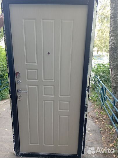 Дверь входная железная бу