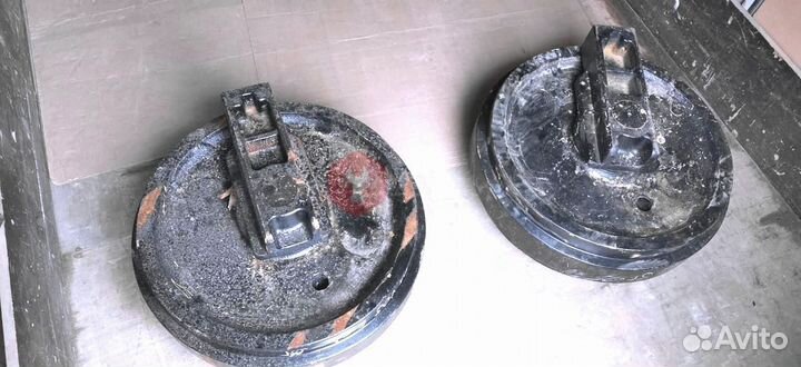 Колесо направляющее JCB JS210NCT4