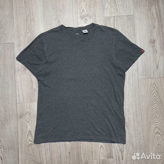 Футболка Levis