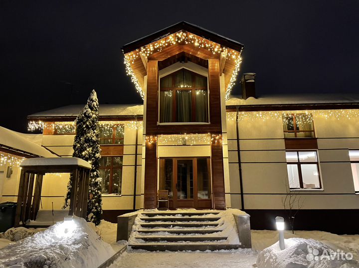 Новогодняя подсветка дома
