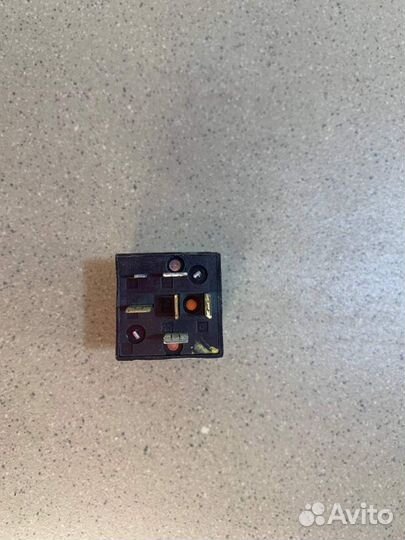Реле стеклоочистителей ваз (LADA) 2108 / 2109 1984