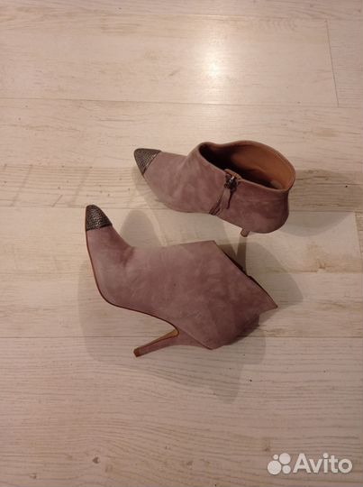 Редкие Ботильоны Zara металлический нысок, замша