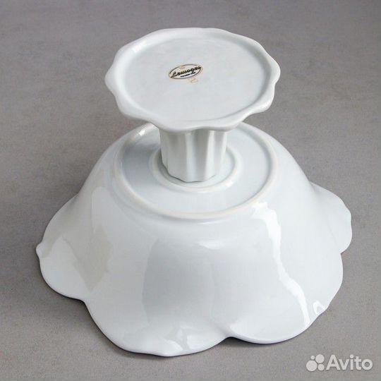 Салатник 'Роза', на подставке, 1.5 л, золотая обво