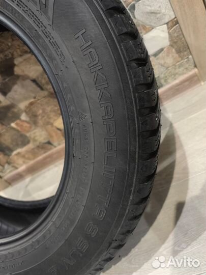 Nokian Tyres Hakkapeliitta 8 SUV 235/65 R17 30K