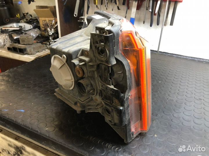 Фара правая Land Rover Discovery III