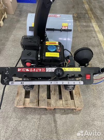 Снегоуборщик Интерскол Смб-650 Э