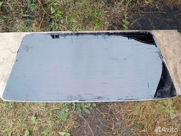 Заднее стекло Volkswagen Golf 2