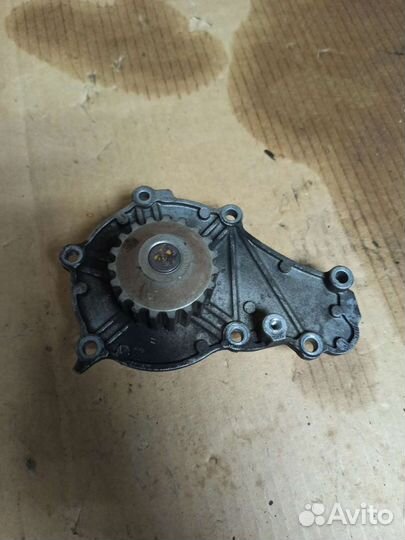 Помпа 1.6 дизель DV6 Ситроен Пежо Форд
