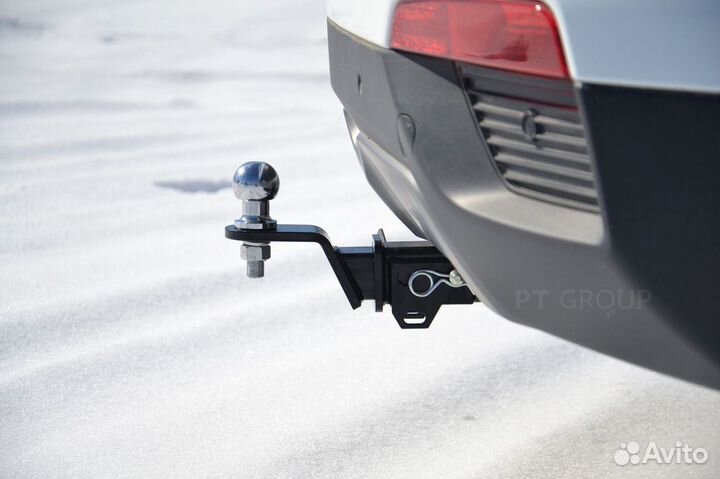 Фаркоп (тсу) под квадрат для Hyundai Creta