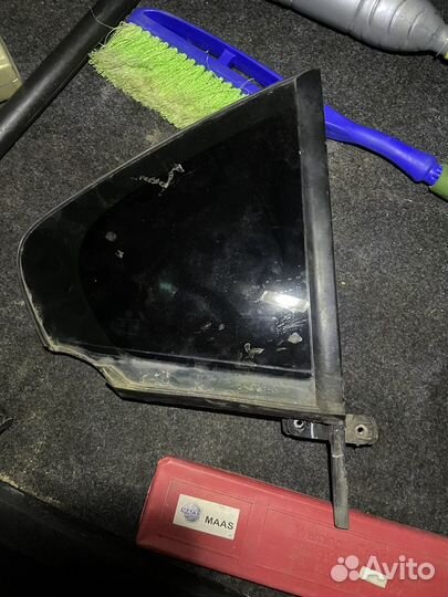 Продам форточку на volkswagen jetta 6