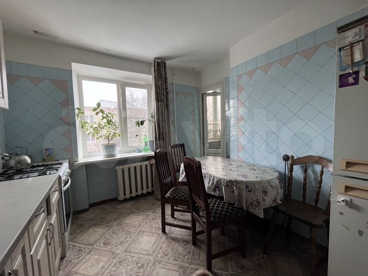 4-к. квартира, 76 м², 3/5 эт.