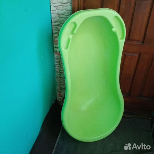 Ванночка для купания с горкой