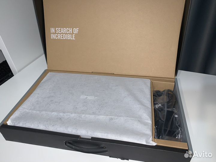 Тонкий игровой Asus i3. 12gb, 920m 2gb, SSD 500gb
