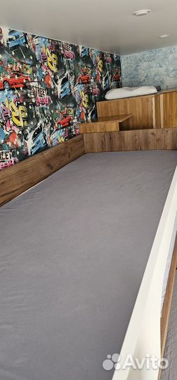 Кровать-чердак с матрасом