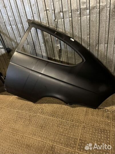 Крыло заднее правое на приору купе