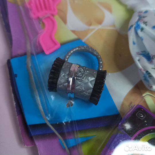 Одежда и аксессуары для Барби