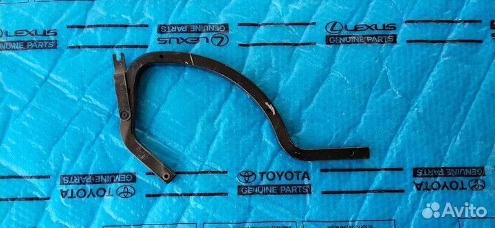 Петля крышки багажника Corolla 180 Оригинал