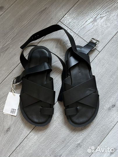 Новые босоножки Pull and Bear
